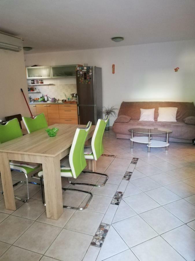 Apartman Natasa マリ・ロシニュ エクステリア 写真
